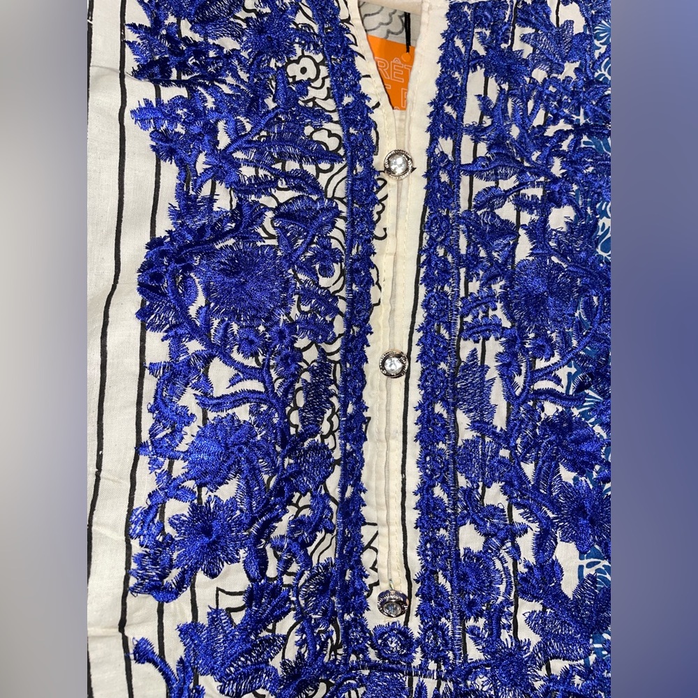 Dress - Picture 6 of 16